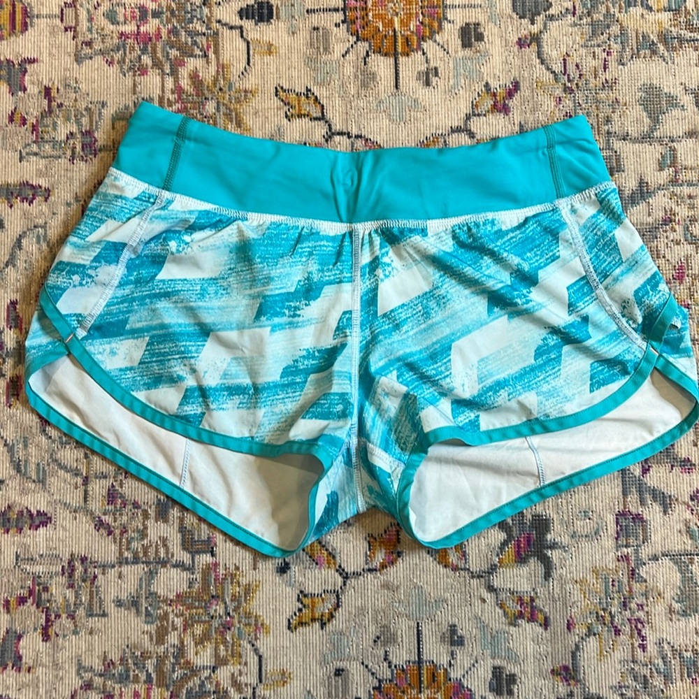 Girls IVIVVA Shorts Yoga Speed Run Shorts size 14 teal